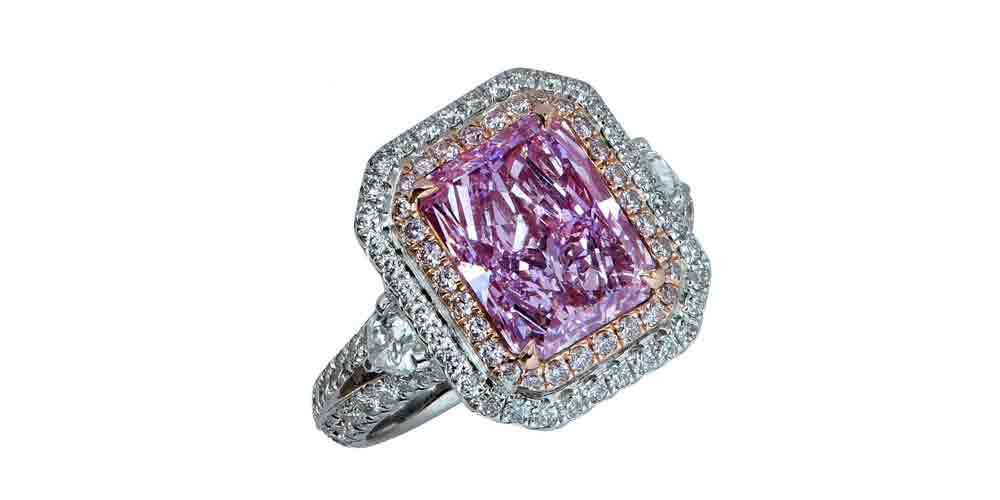 7. Vivid Diamonds Jewelry
