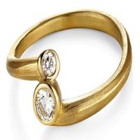 star cluster wedding band in gold with diamonds