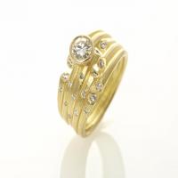 whisper ring in gold with diamonds