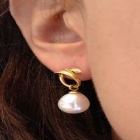 sash earrings in gold with pearls