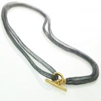 mesh chain with 18k yellow gold toggle