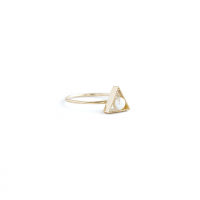 triangle pearl ring