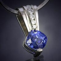 1014 – sapphire & diamond necklace