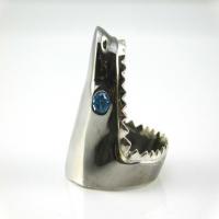 great white shark ring