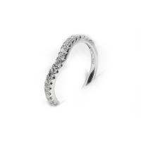 18k white gold shared prong set diamond contour wedding band