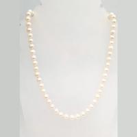 strand of cultured pearls with 14k yellow gold clasp
