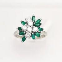 14k white gold emerald & diamond ring