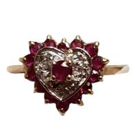10 kt gold ruby and diamond heart ring