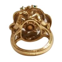 14k gold ribbon style with emerald ring