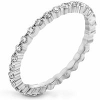 18k white gold band .39d