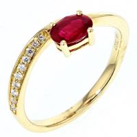 lady's yellow 14 karat fashion diamond ring 