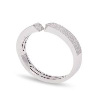 roberto coin braclet with 5 diamond links