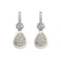 chantecler small earrings in kogolong and white diamond pavé, clasp with diamonds