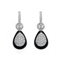 chantecler small earrings in onyx and white diamond pavé, clasp with diamonds