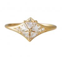 artemer star engagement ring with five triangle cut diamonds