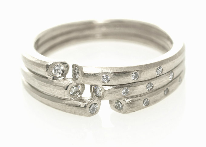 lace ring in white gold with diamonds lace ring in white gold with diamonds
