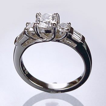 1077 – diamond engagement ring 1077 – diamond engagement ring