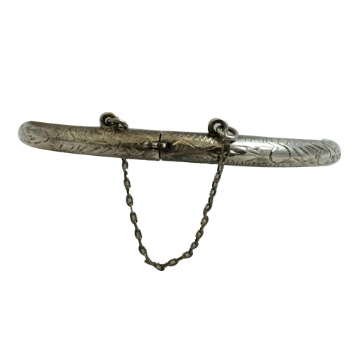 diamond cut silver bangle with chain diamond cut silver bangle with chain
