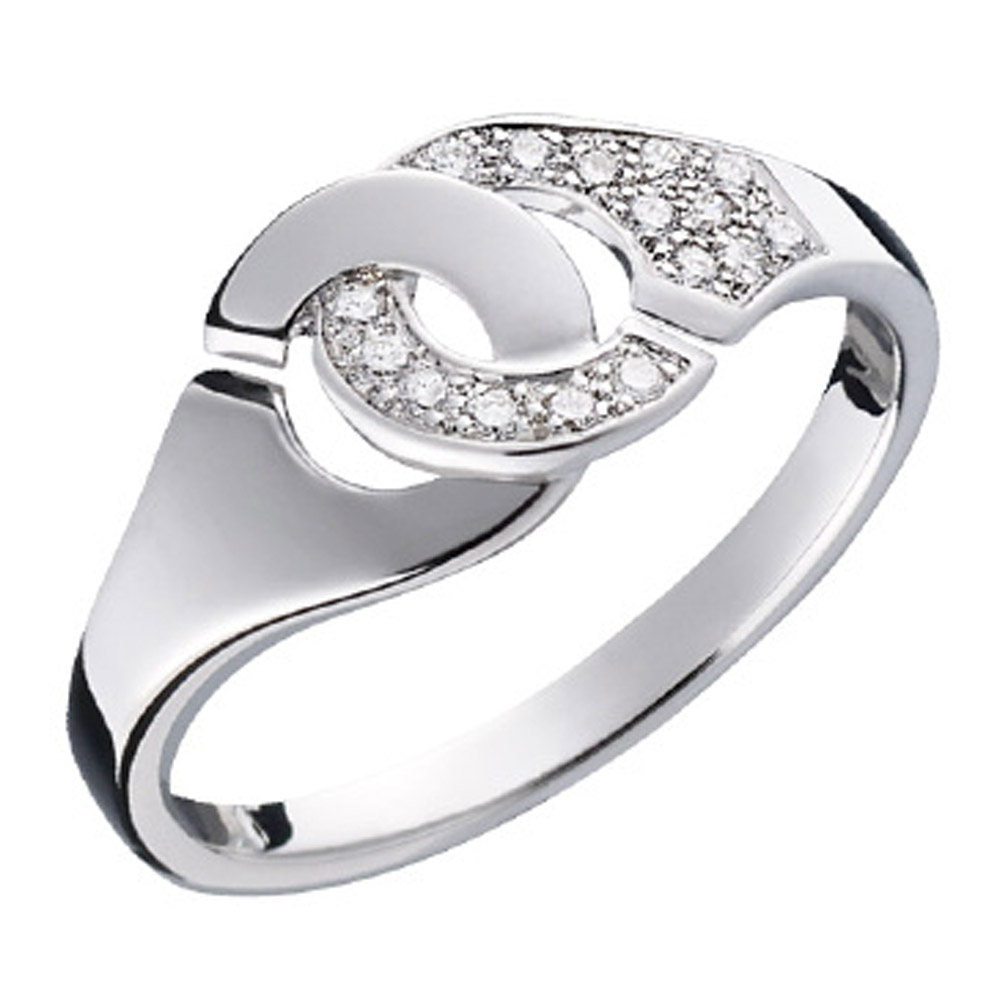 Dinh Van Menottes 18KT White Gold  Diamond R8 Ring