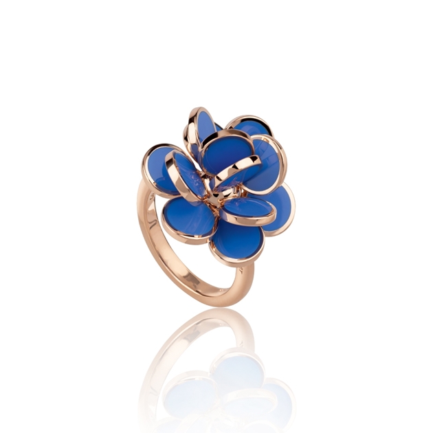 Chantecler Mini Paillettes ring in pink gold and Capri light blue enamel