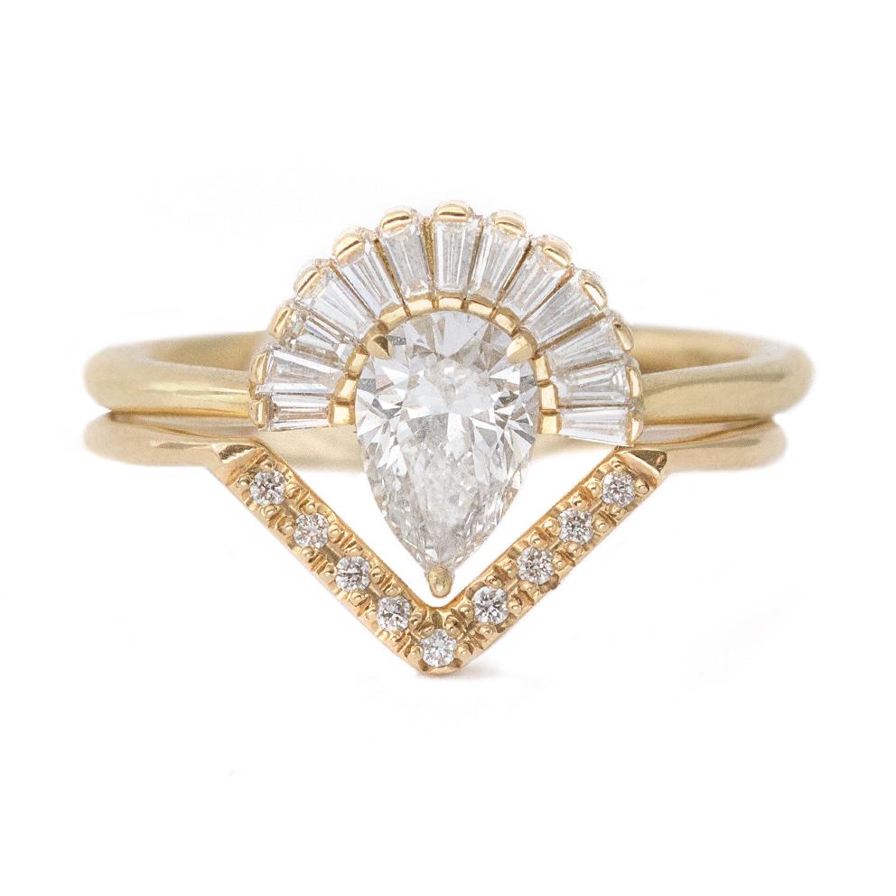 Artemer Pear Diamond Engagement Ring Set with Baguette Diamond Crown and Chevron Wedding Band